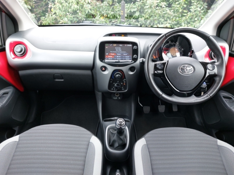 Used Toyota AYGO 2019 for sale - 76749194: Photo 2