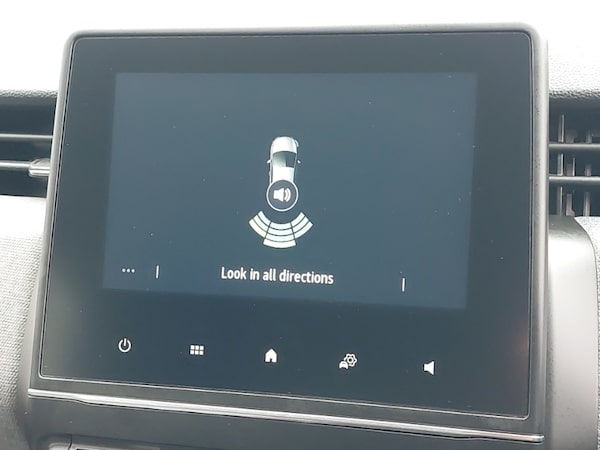 Used Renault Clio 2023 for sale - 76282101: Photo 12