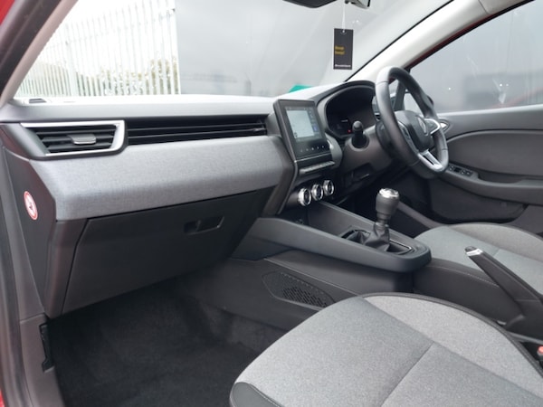 Used Renault Clio 2023 for sale - 76282101: Photo 5