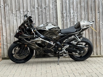 Used Suzuki GSX-R 2005 for sale - bike-78860526: Photo