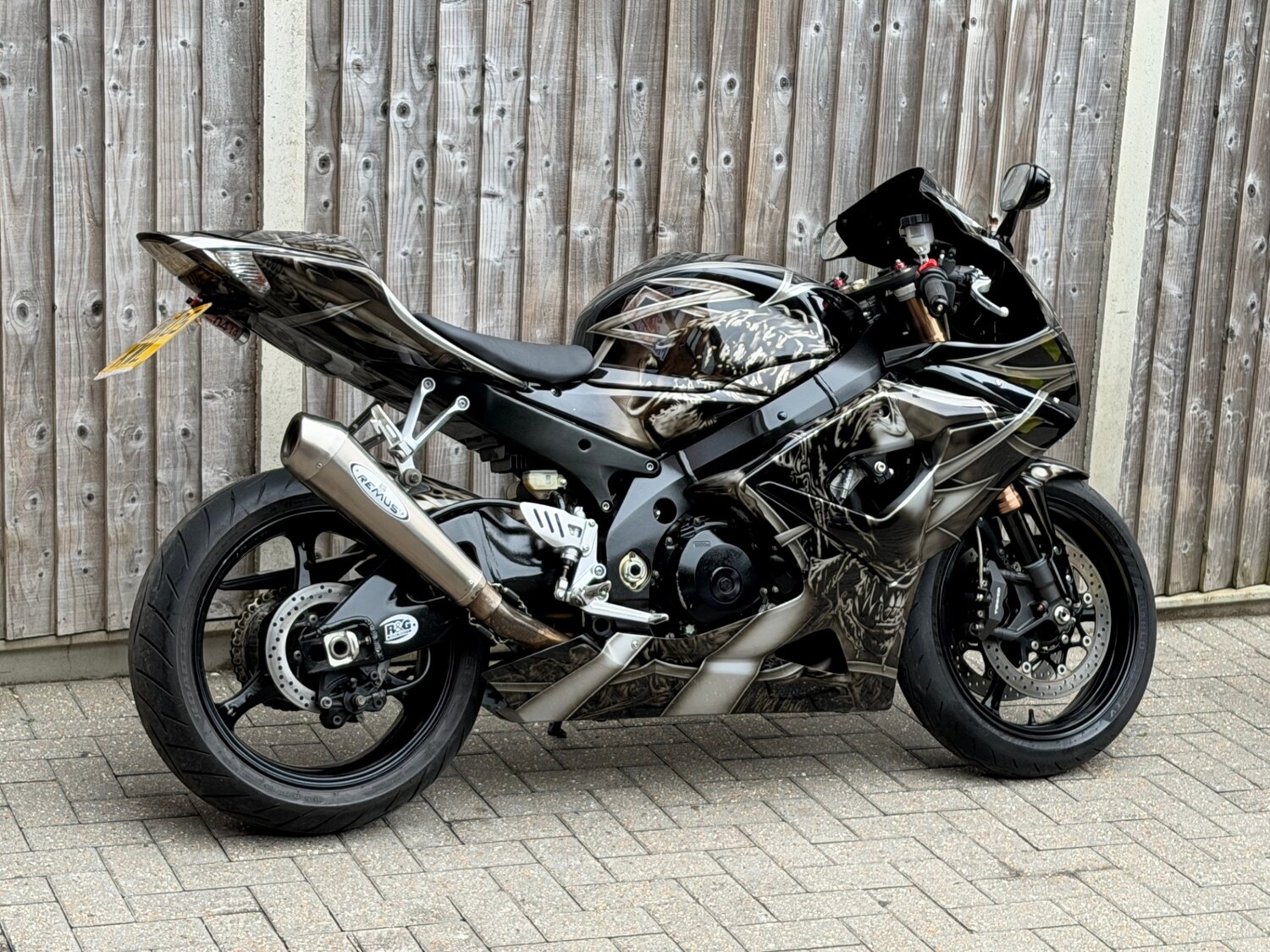 Used Suzuki GSX-R 2005 for sale - 78860526: Photo 6