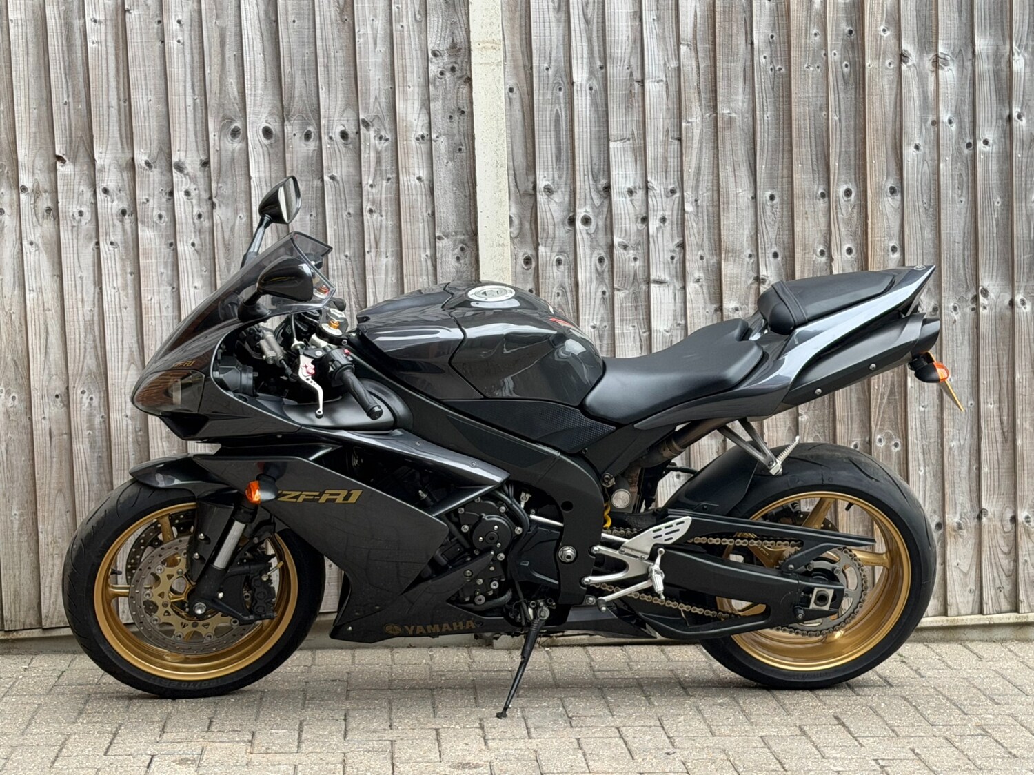 Used Yamaha YZF 2007 for sale - 78748368: Photo 2
