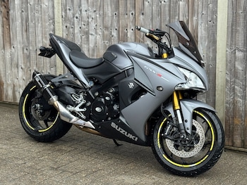 Used Suzuki GSX-S 2016 for sale - bike-77284052: Photo