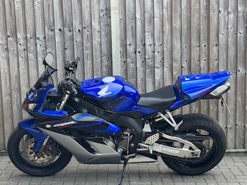 Used Honda CBR 2006 for sale - bike-75006097: Photo