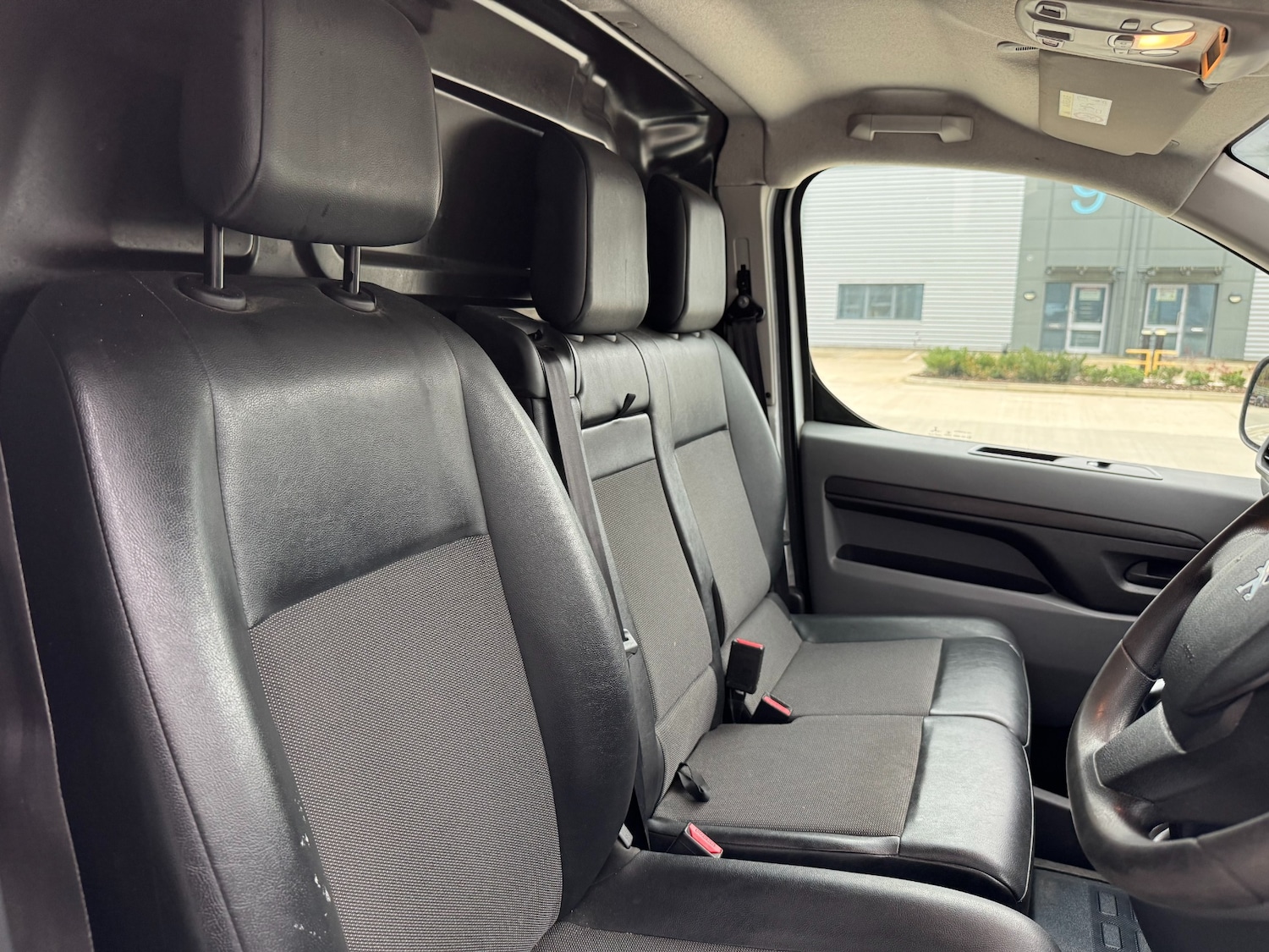 Used Peugeot Expert 2020 for sale - 76505018: Photo 12