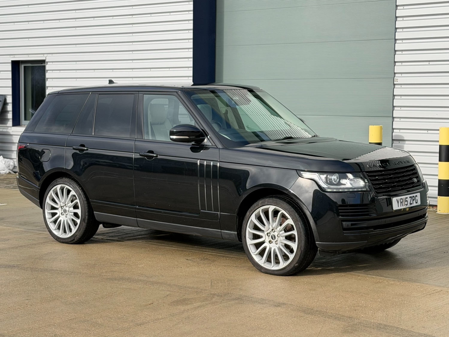 Used Land Rover Range Rover 2015 for sale - 77431944: Photo 6