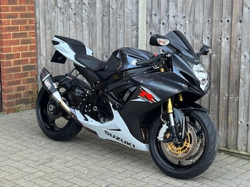 Used Suzuki GSX-R 2015 for sale - bike-77729041: Photo
