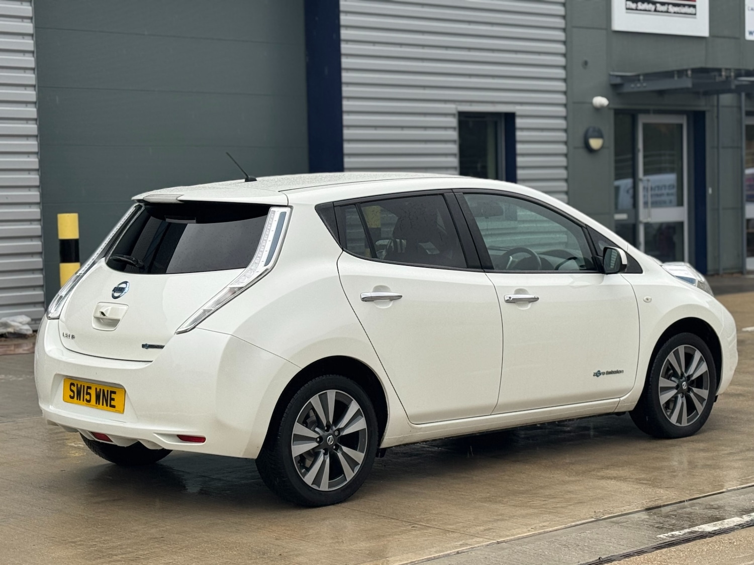 Used Nissan Leaf 2015 for sale - 76159253: Photo 10