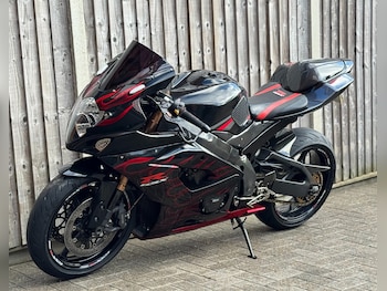 Used Suzuki GSX-R 2005 for sale - bike-77435337: Photo