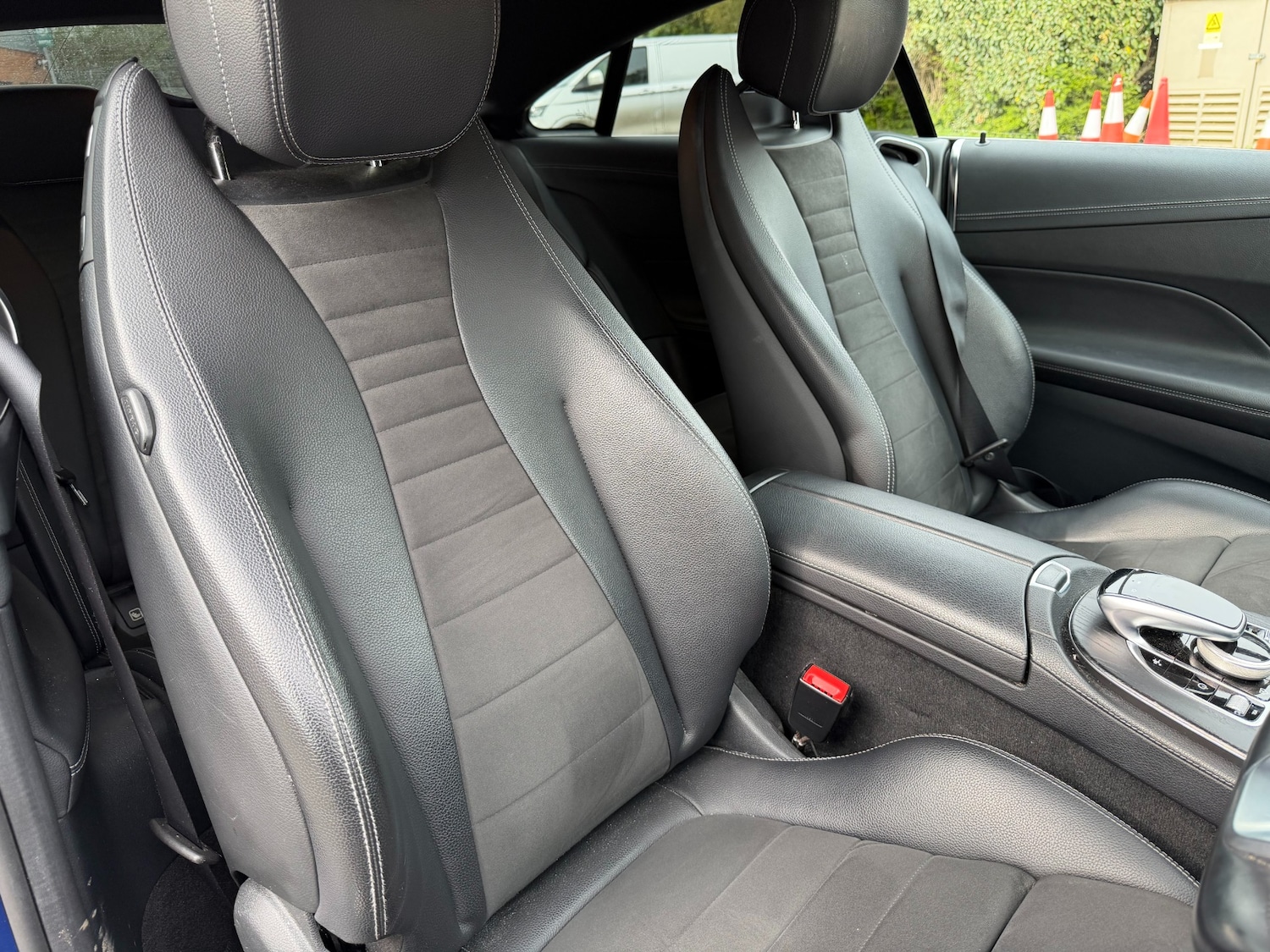 Used Mercedes-Benz E Class 2020 for sale - 77981143: Photo 35