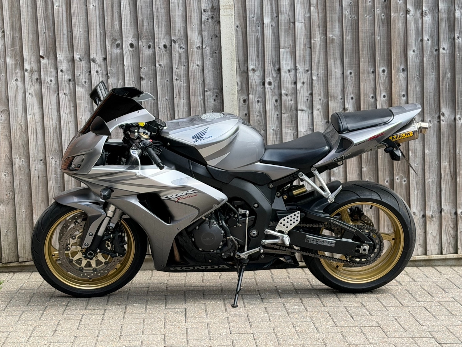 Used Honda CBR 2006 for sale - 78641995: Photo 2