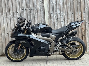 Used Suzuki GSX-R 2010 for sale - bike-75760420: Photo