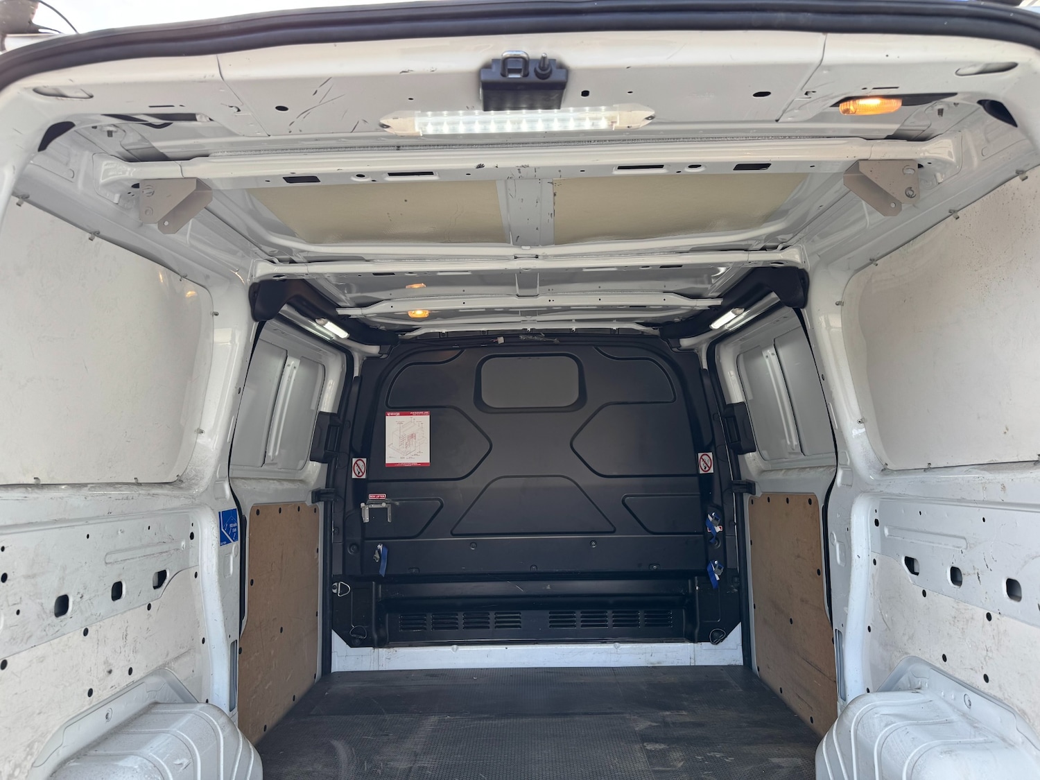 Used Ford Transit Custom 2018 for sale - 76911410: Photo 10