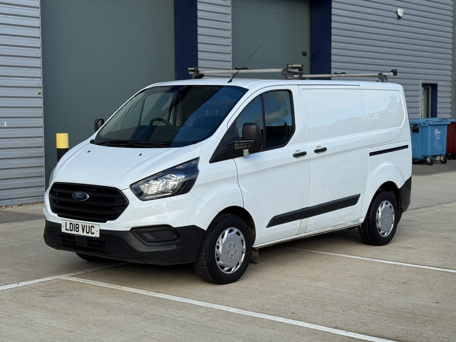 Used Ford Transit Custom 2018 for sale - 76911410: Photo 2