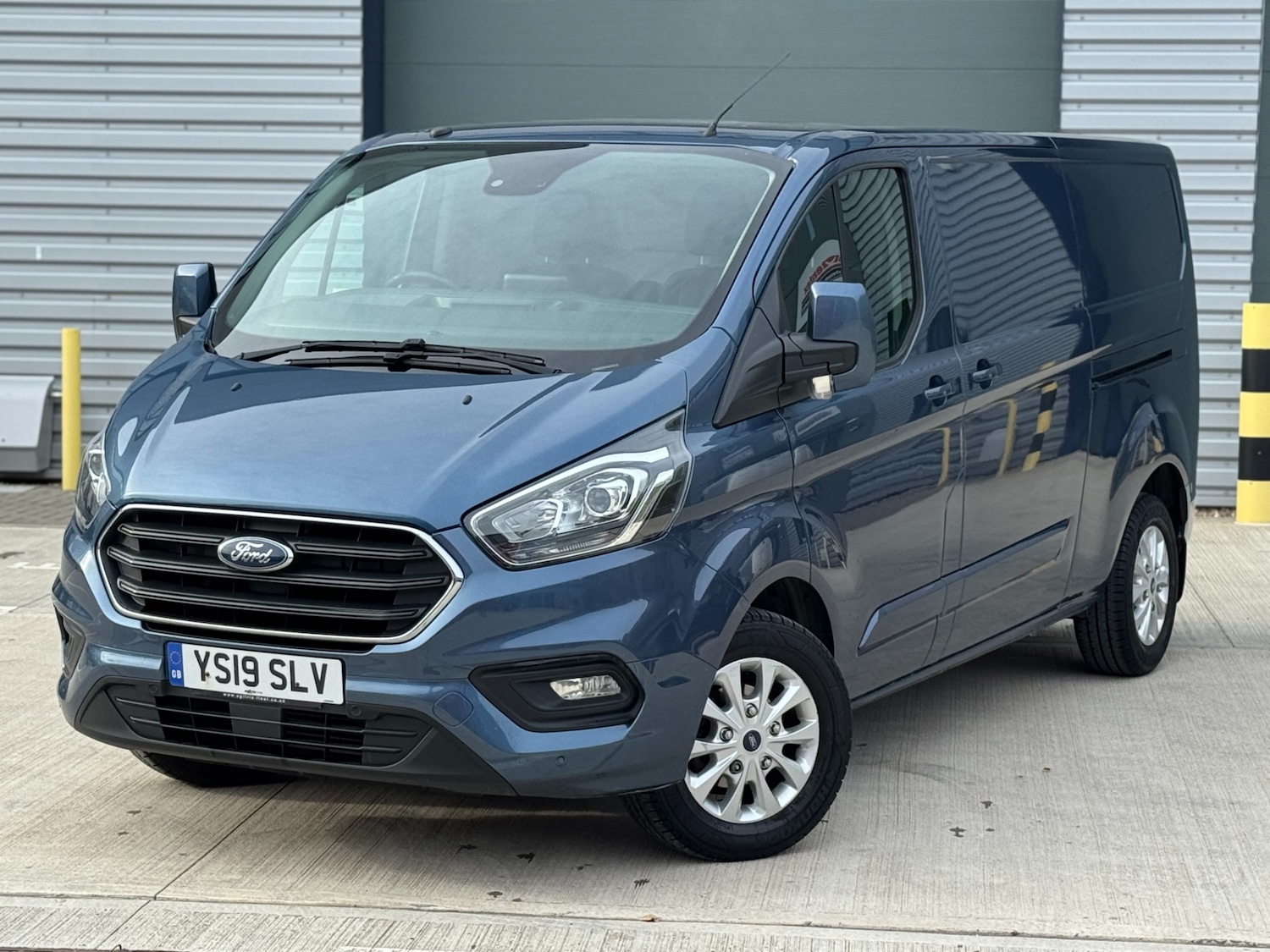 Used Ford Transit Custom 2019 for sale - 76114525: Photo 1