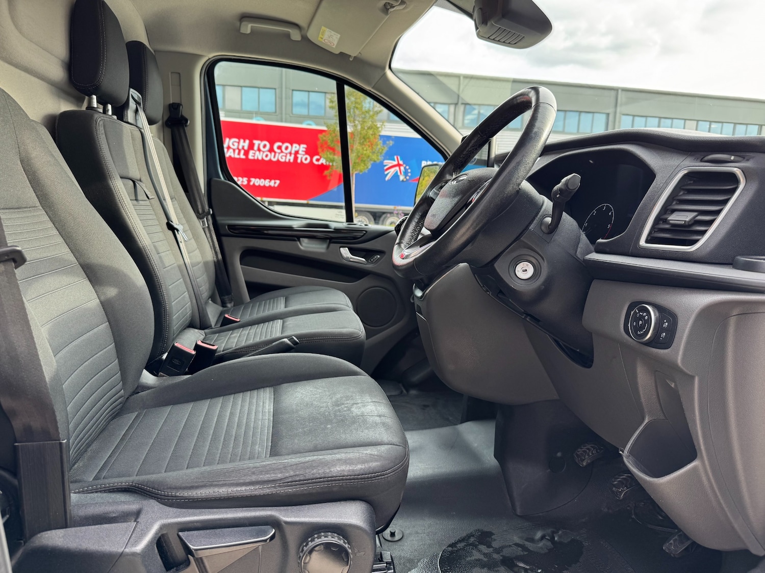Used Ford Transit Custom 2019 for sale - 76114525: Photo 11