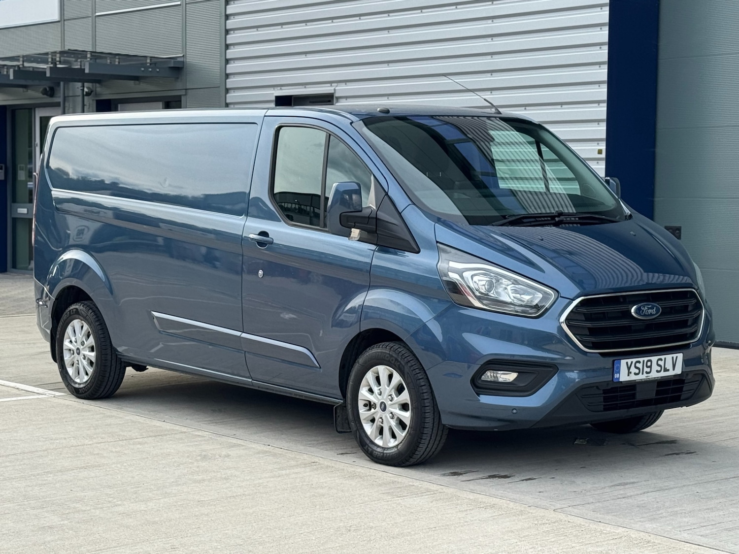 Used Ford Transit Custom 2019 for sale - 76114525: Photo 2