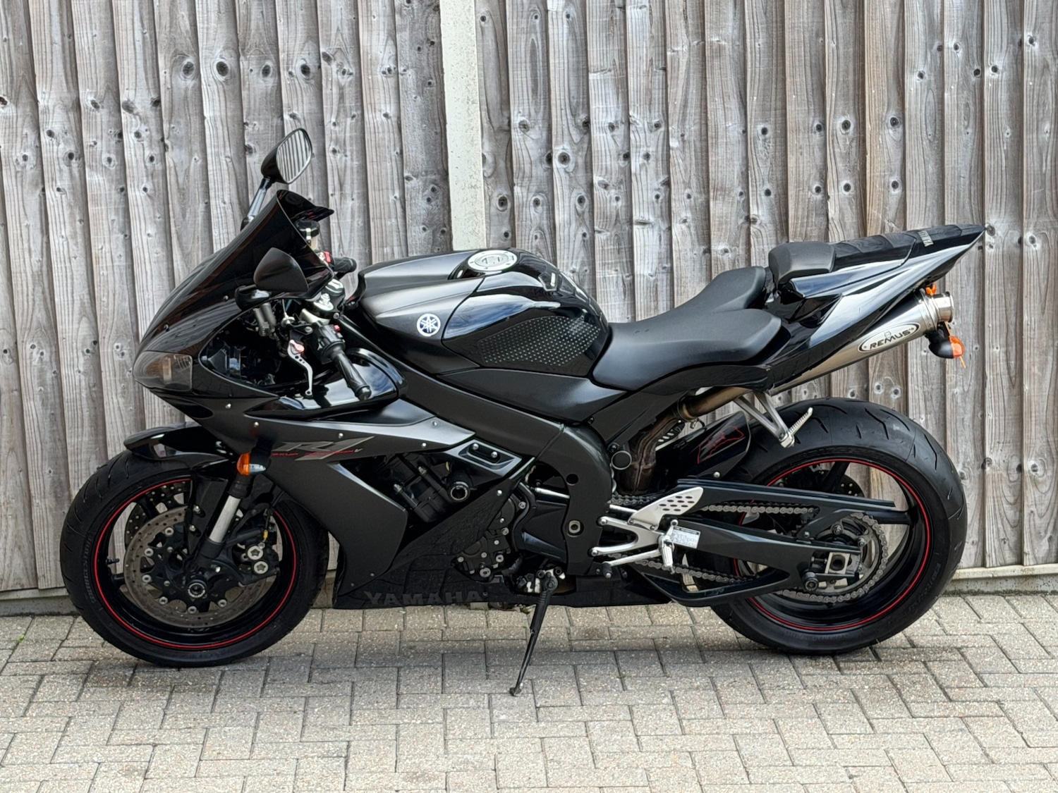 Used Yamaha YZF 2006 for sale - 78849510: Photo 2