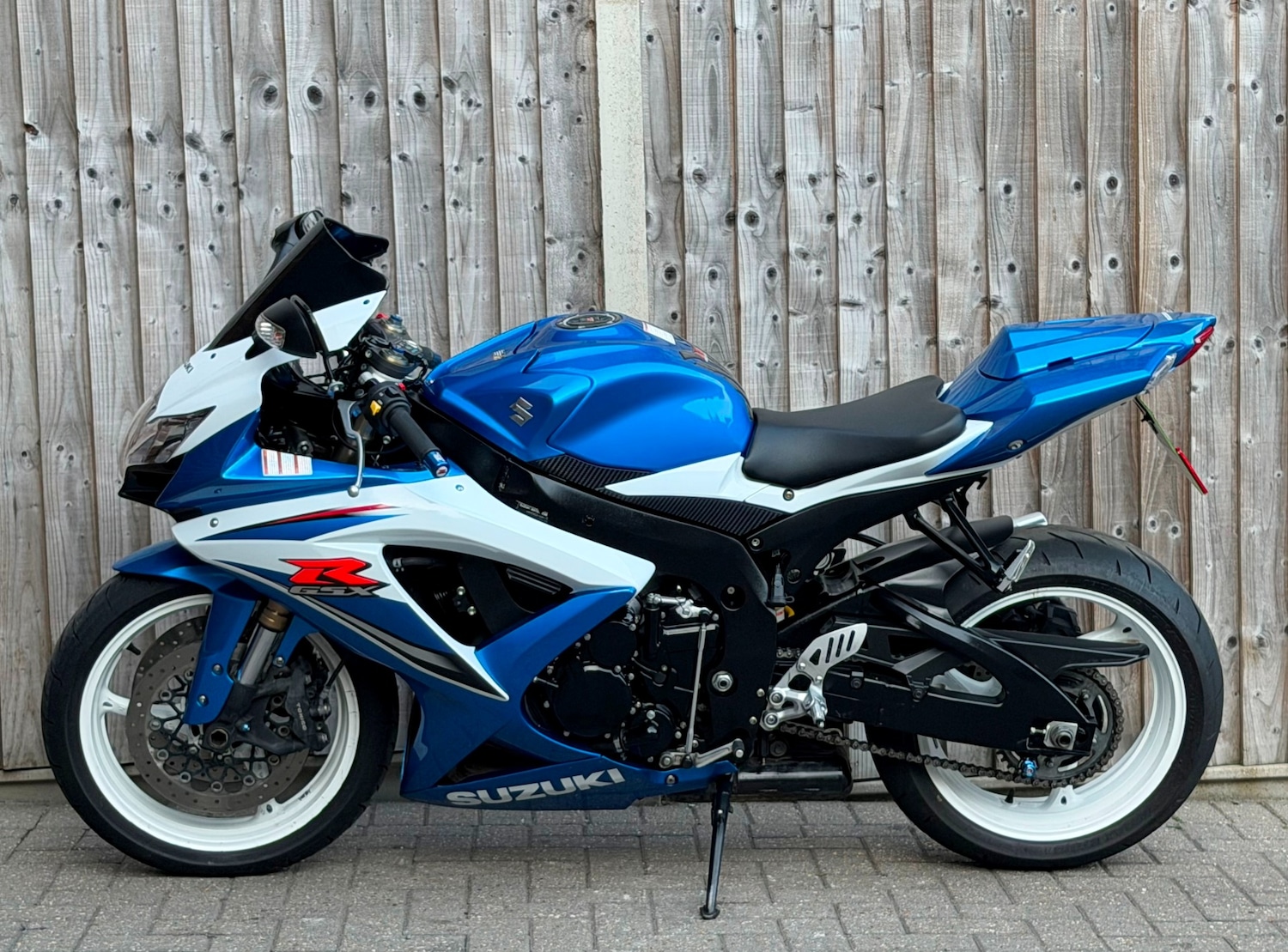 Used Suzuki GSX-R 2010 for sale - 78716479: Photo 2