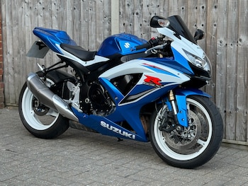 Used Suzuki GSX-R 2010 for sale - bike-78716479: Photo
