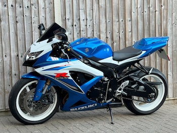 Used Suzuki GSX-R 2010 for sale - bike-78716479: Photo