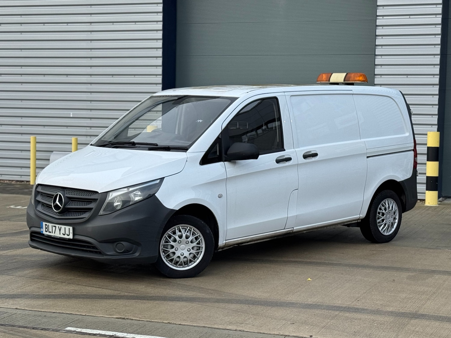 Used Mercedes-Benz Vito 2017 for sale - 77024047: Photo 3