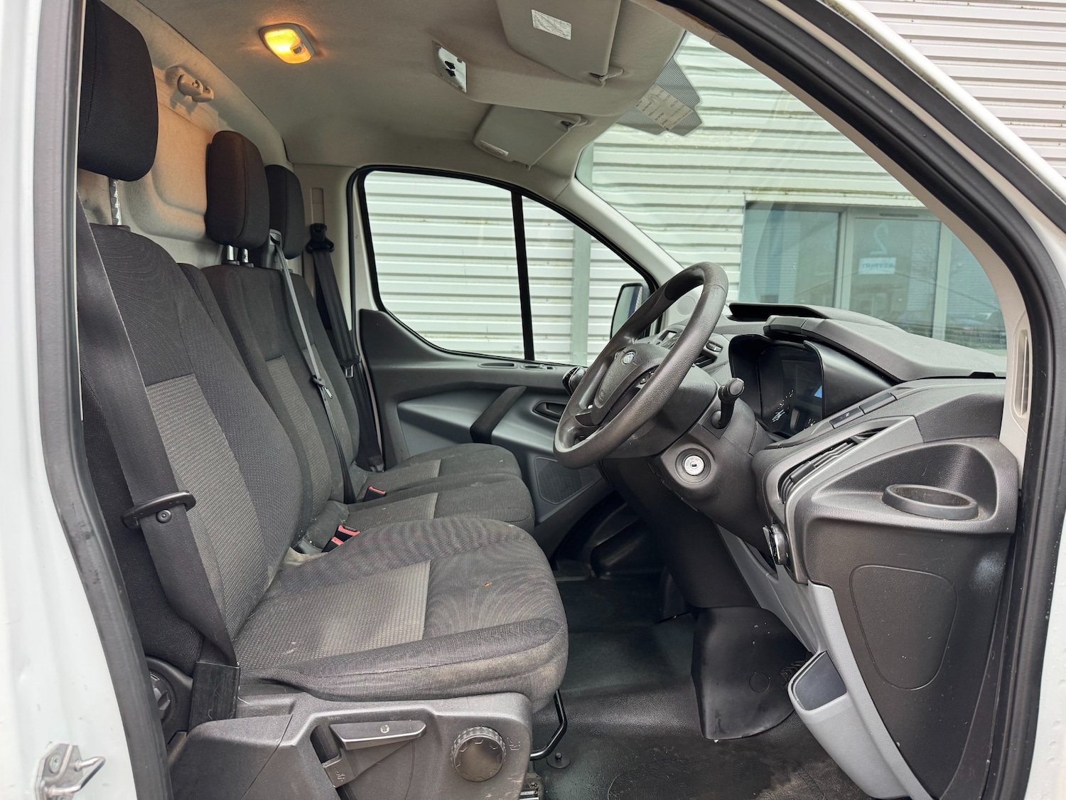 Used Ford Transit Custom 2017 for sale - 77323919: Photo 12