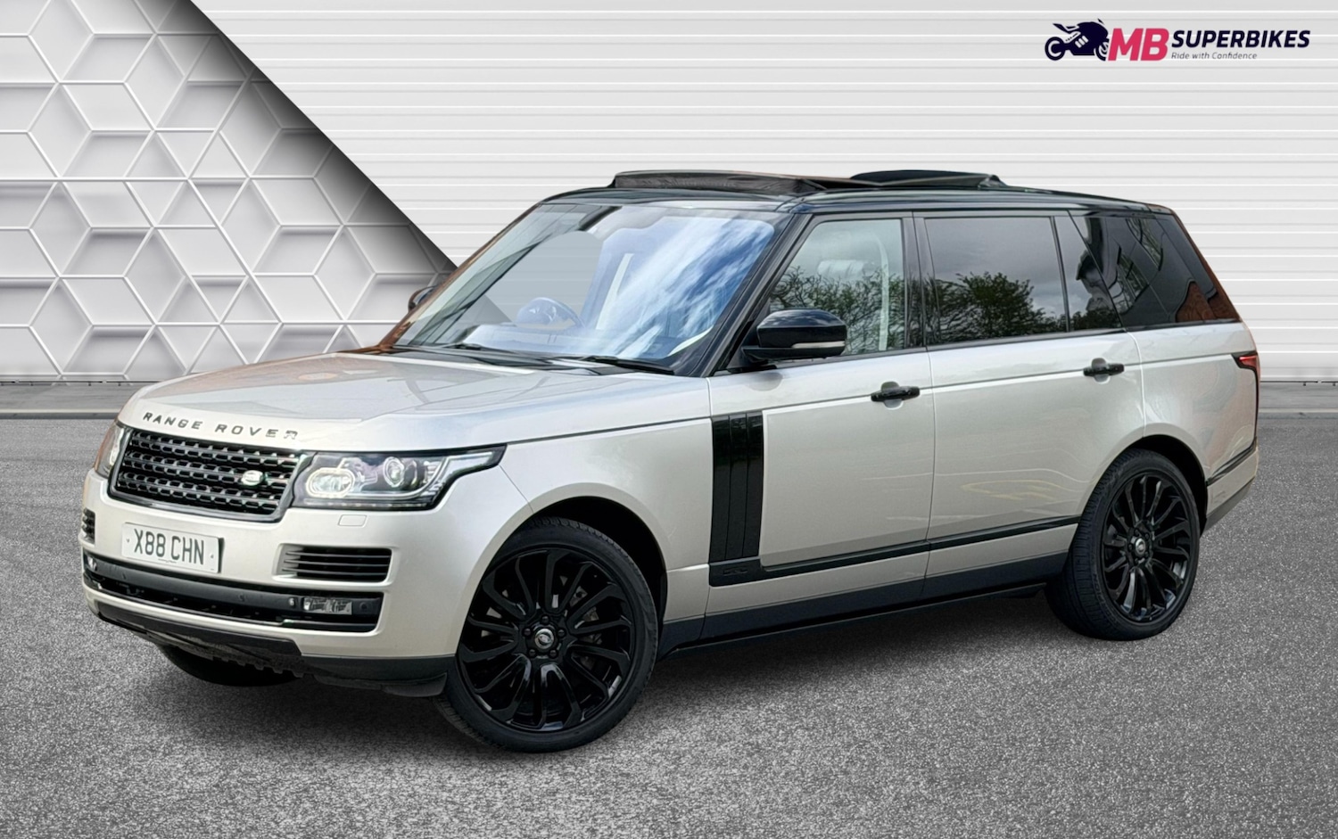 Used Land Rover Range Rover 2015 for sale - 78219108: Photo 2