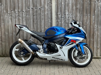 Used Suzuki GSX-R 2011 for sale - bike-78477422: Photo