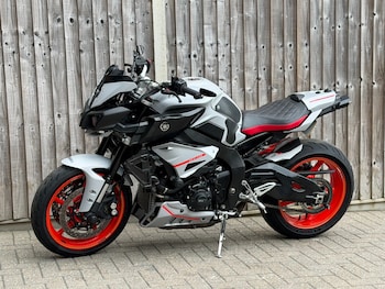 Used Yamaha MT-10 2019 for sale - bike-78961726: Photo