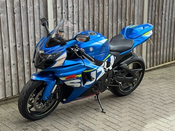 Used Suzuki GSX-R 2016 for sale - bike-77917343: Photo