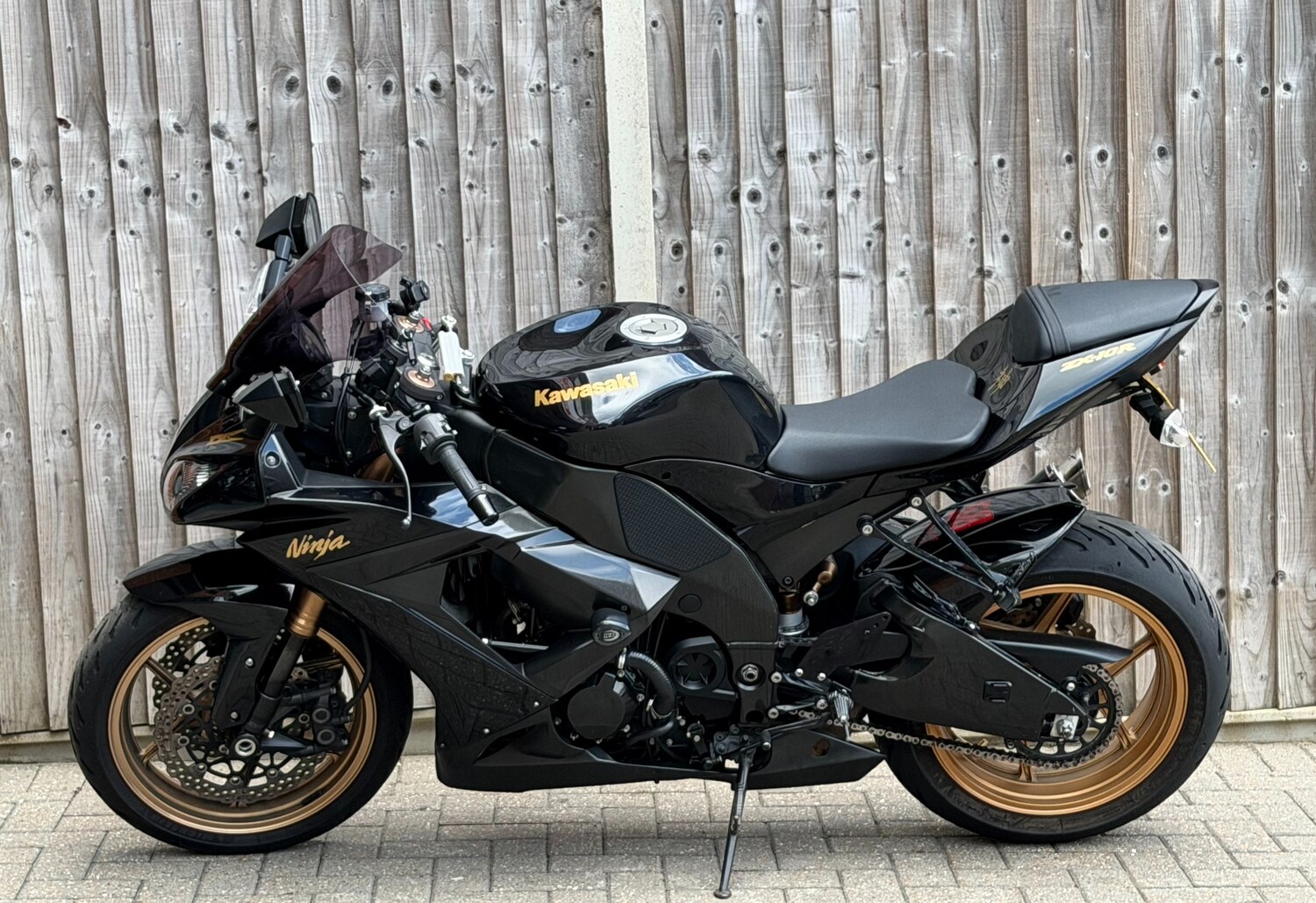 Used Kawasaki Ninja 2010 for sale - 78914738: Photo 2
