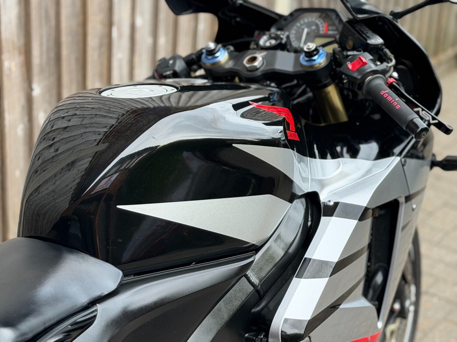 Used Honda CBR 2005 for sale - 78554421: Photo 12