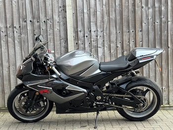 Used Suzuki GSX-R 2006 for sale - bike-77831811: Photo