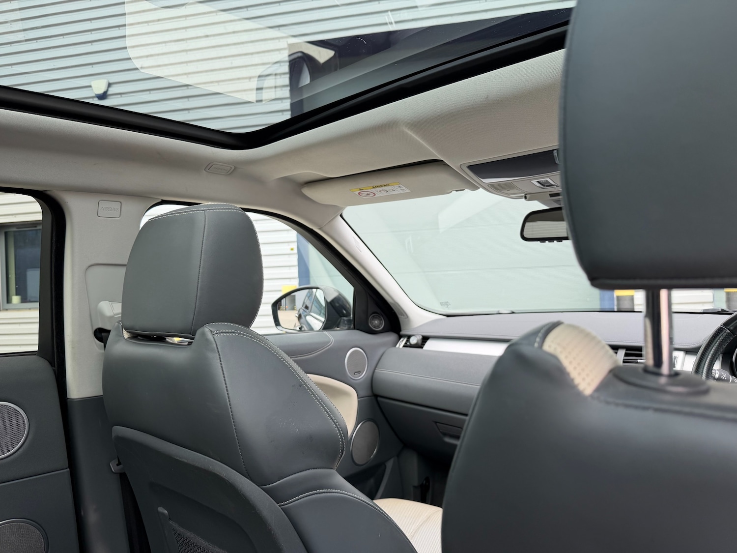 Used Land Rover Range Rover Evoque 2015 for sale - 78079184: Photo 17