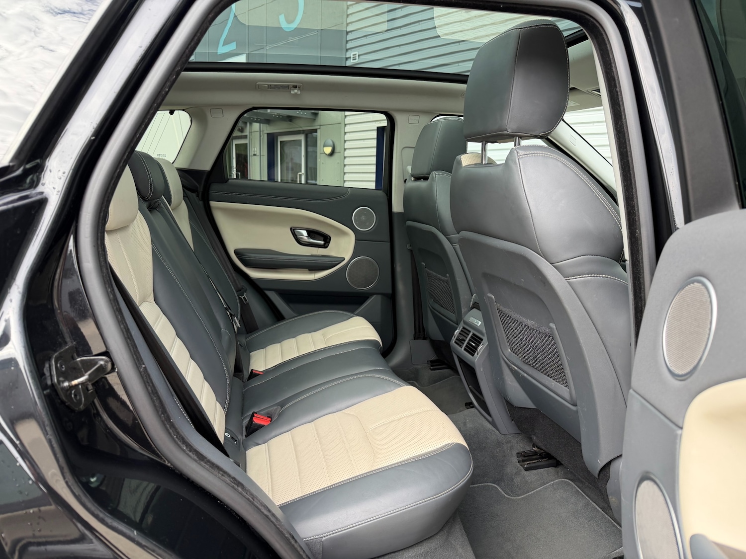 Used Land Rover Range Rover Evoque 2015 for sale - 78079184: Photo 31