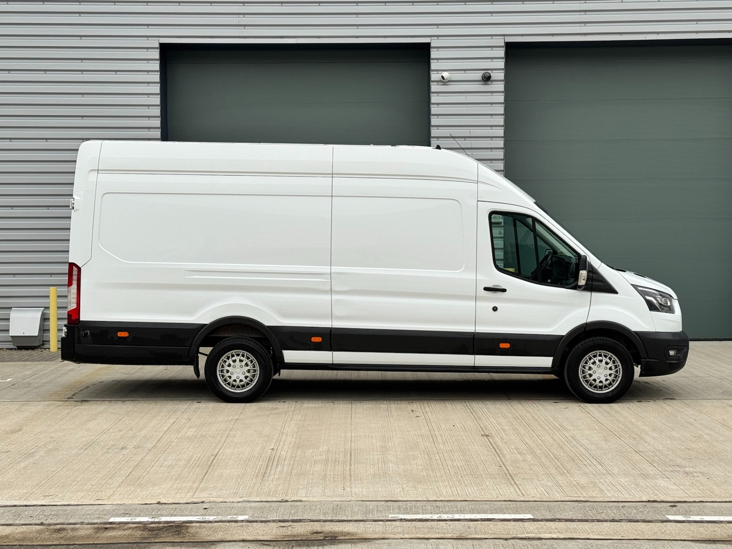 Used Ford Transit 2022 for sale - 77033138: Photo 6