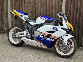 Used Honda CBR 2004 for sale - bike-76831718: Photo