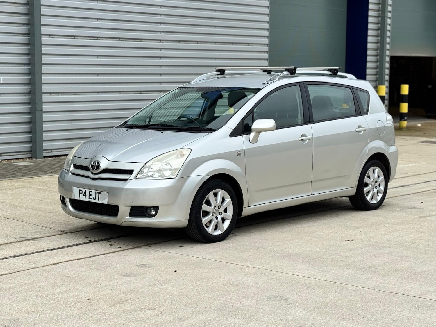 Used Toyota Corolla Verso 2005 for sale - 77676634: Photo 4