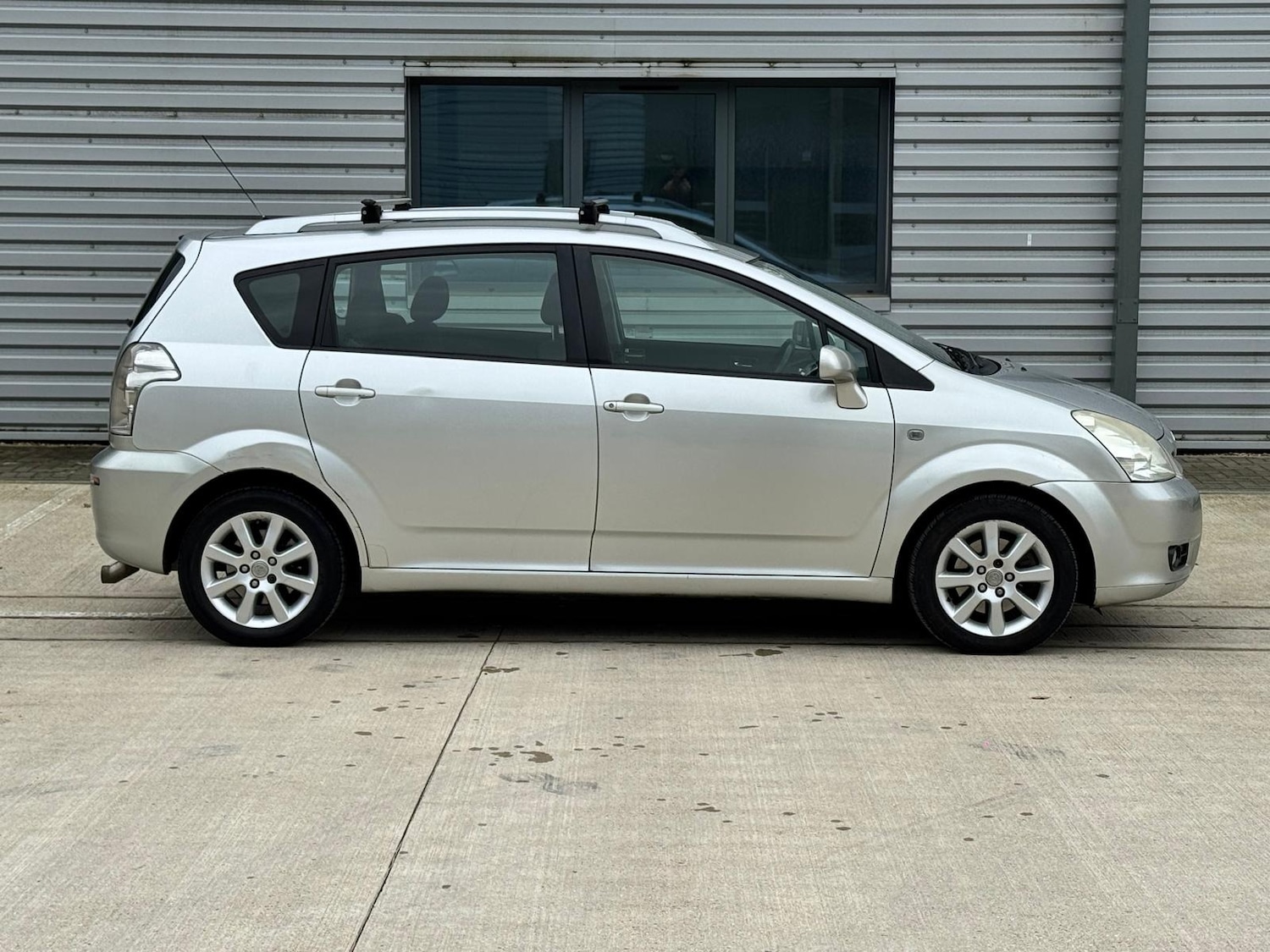 Used Toyota Corolla Verso 2005 for sale - 77676634: Photo 5