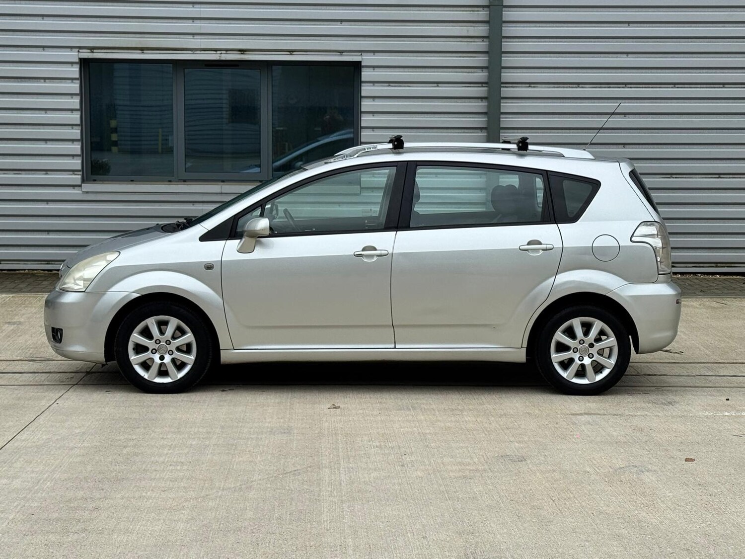 Used Toyota Corolla Verso 2005 for sale - 77676634: Photo 6