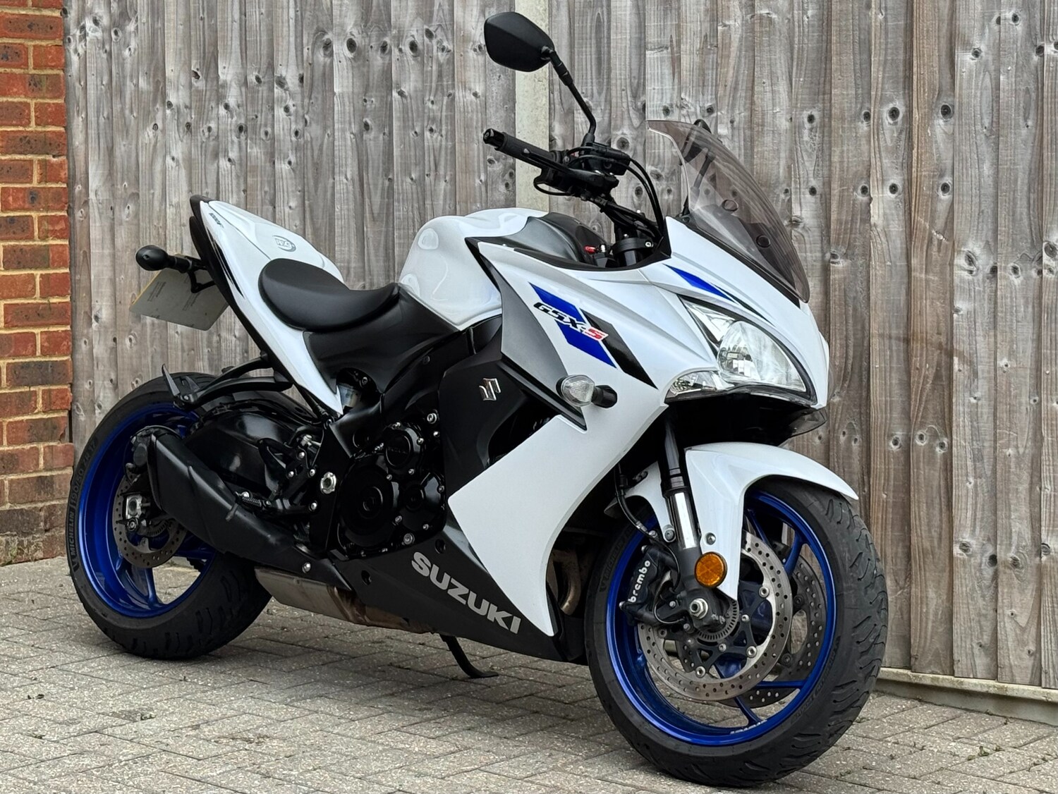 Suzuki GSX-S