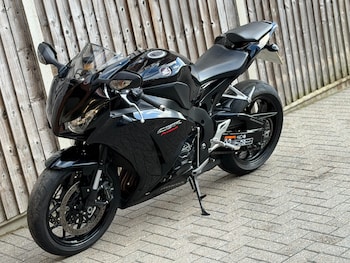 Used Honda CBR 2015 for sale - bike-76794797: Photo