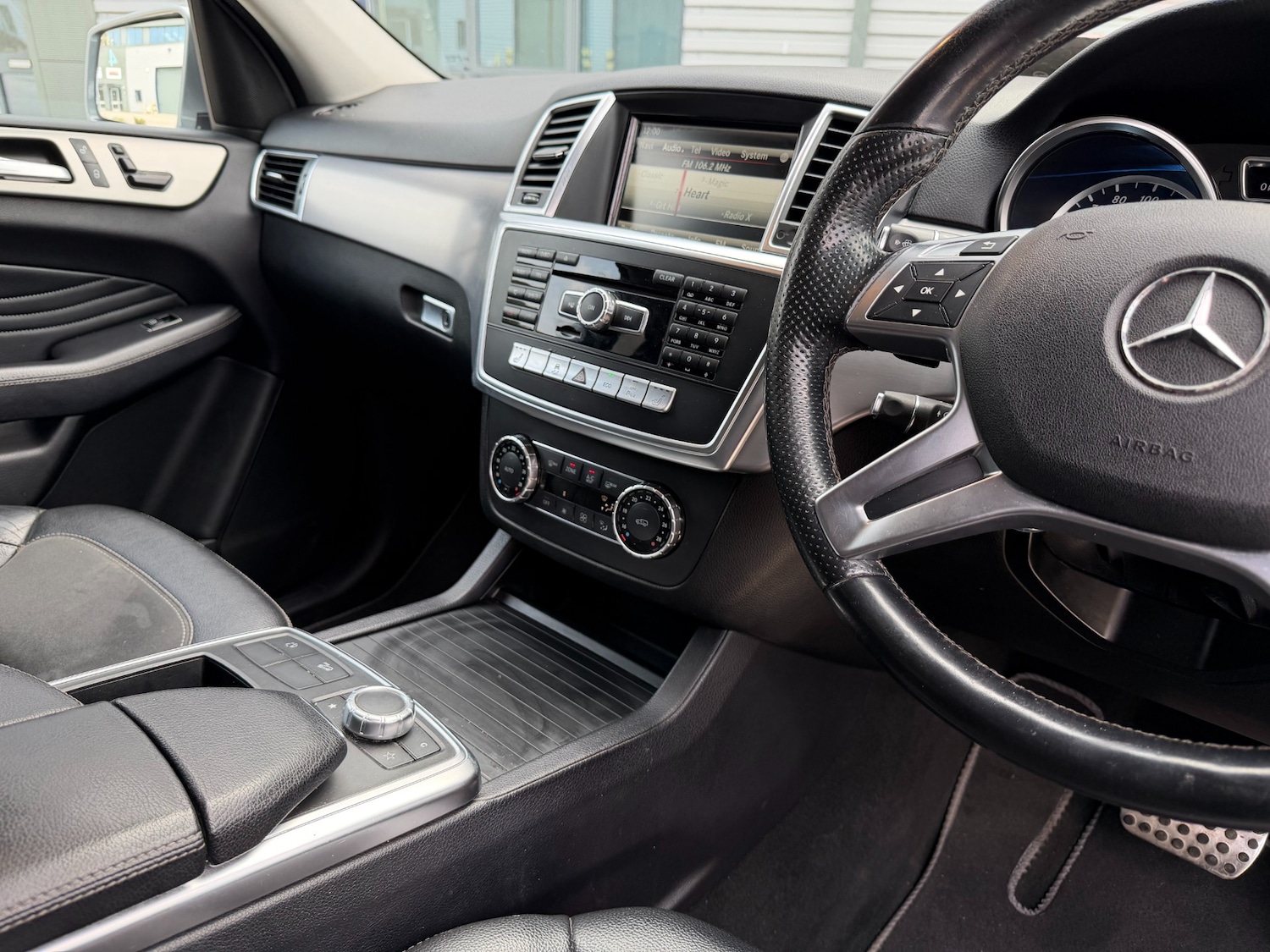 Used Mercedes-Benz M Class 2014 for sale - 77985761: Photo 26