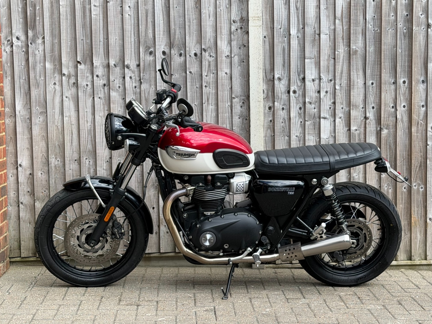 Used Triumph Bonneville 2022 for sale - 78300888: Photo 2