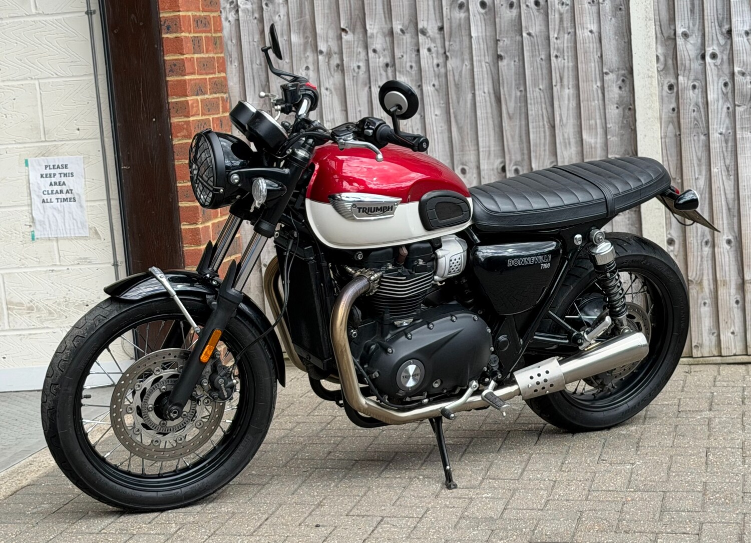 Used Triumph Bonneville 2022 for sale - 78300888: Photo 8