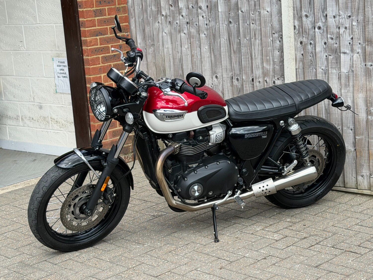 Used Triumph Bonneville 2022 for sale - 78300888: Photo 9
