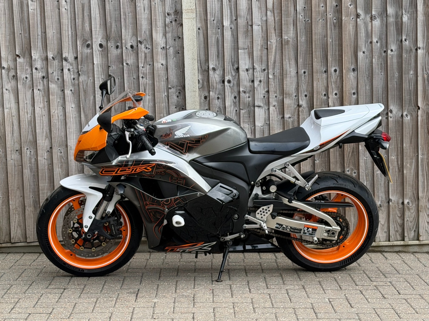 Used Honda CBR 2011 for sale - 78596168: Photo 2