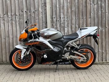 Used Honda CBR 2011 for sale - bike-78596168: Photo