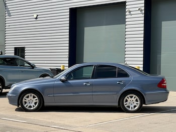 Used Mercedes-Benz E Class 2004 for sale - 78326217: Photo